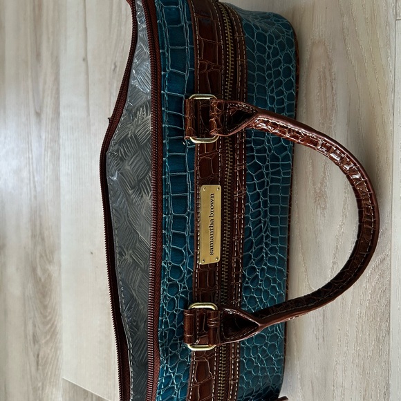 Turquoise and Brown Travel Luggage Set - Picture 16 of 16
